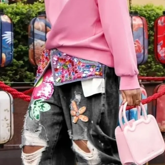 NWT Embellished Ripped Blue Boyfriend Jeans - Picture 2 of 10